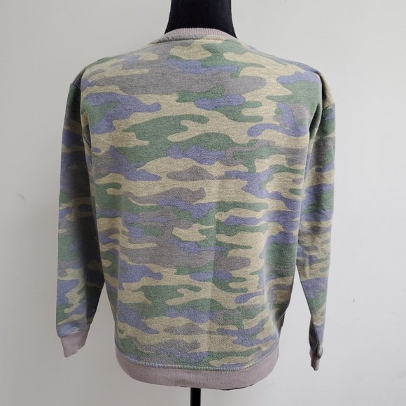 Universal Studios Jurassic Park Sweater - Picture 3 of 7